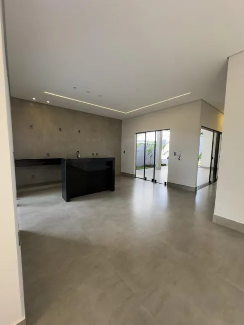 Foto 1 de Casa com 3 Quartos à venda, 360m² em Morro do Claro, Sete Lagoas