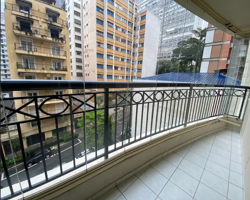 Foto 1 de Apartamento com 2 Quartos para alugar, 72m² em Cerqueira César, São Paulo