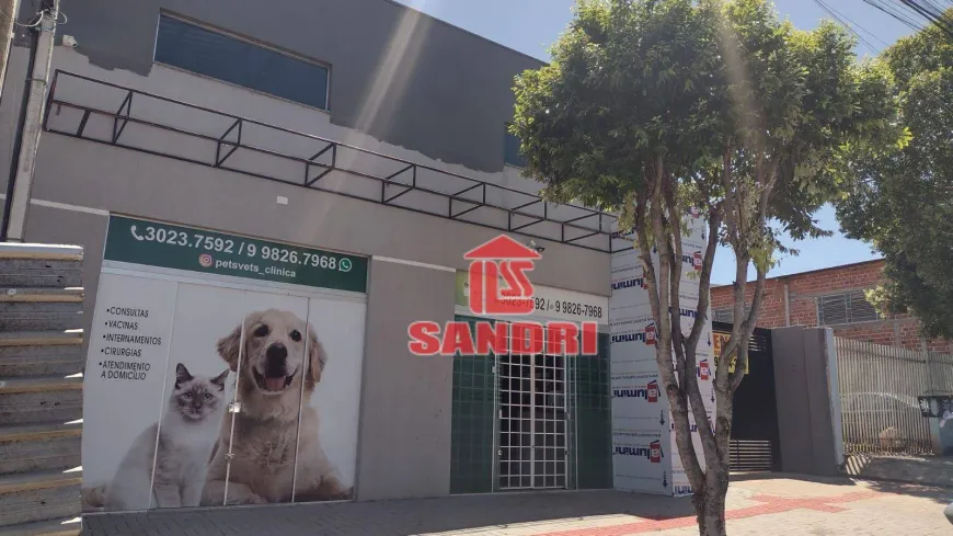 Foto 1 de Galpão/Depósito/Armazém à venda, 300m² em Jardim São Francisco, Maringá