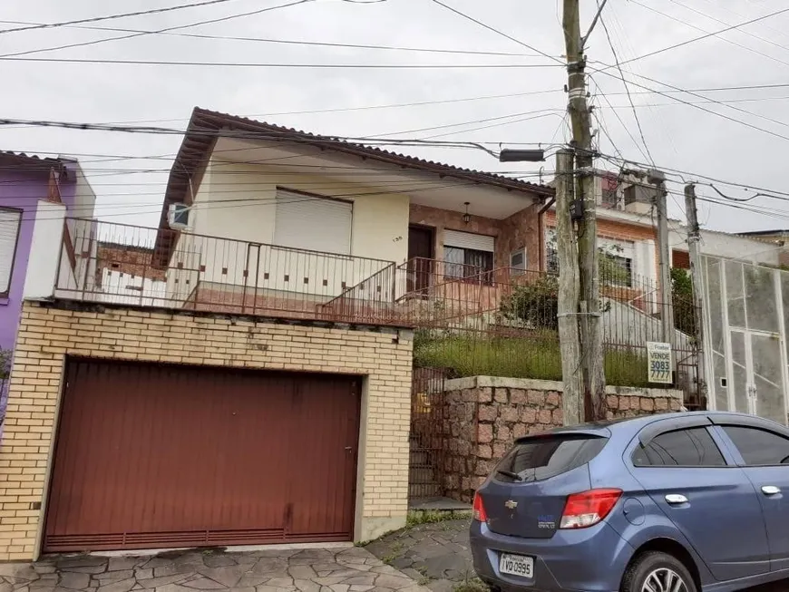 Foto 1 de Casa com 4 Quartos à venda, 129m² em Santa Tereza, Porto Alegre