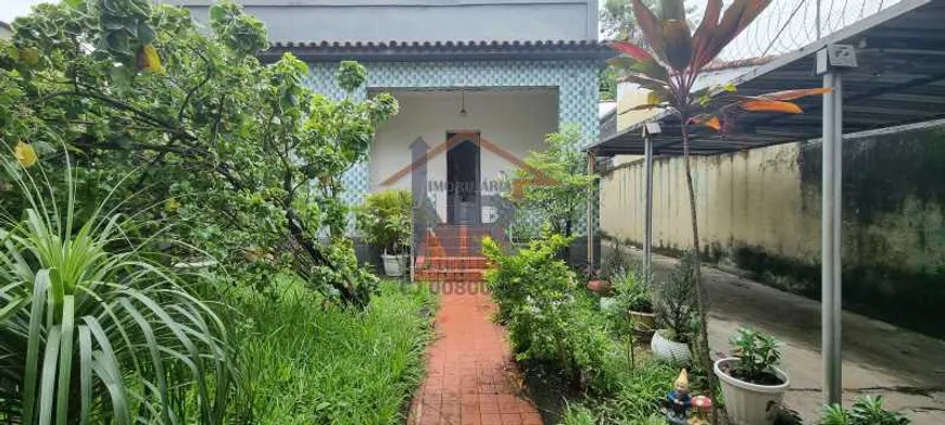 Foto 1 de Casa com 3 Quartos para alugar, 157m² em Freguesia- Jacarepaguá, Rio de Janeiro