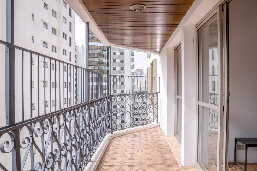 Foto 1 de Apartamento com 3 Quartos à venda, 140m² em Paraíso, São Paulo