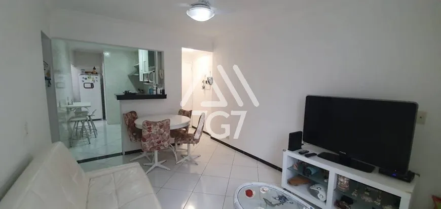 Foto 1 de Apartamento com 2 Quartos à venda, 66m² em Pitangueiras, Guarujá