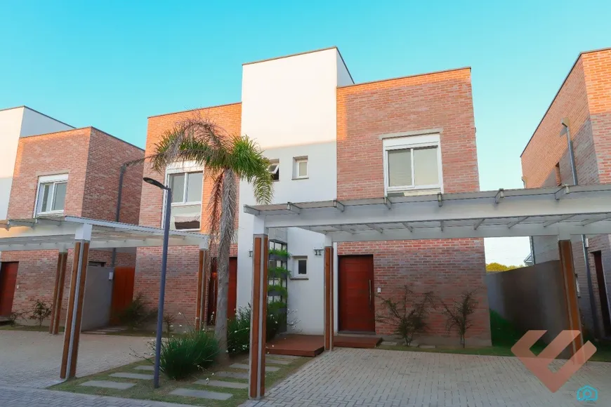 Foto 1 de Casa de Condomínio com 2 Quartos à venda, 113m² em Laranjal, Pelotas