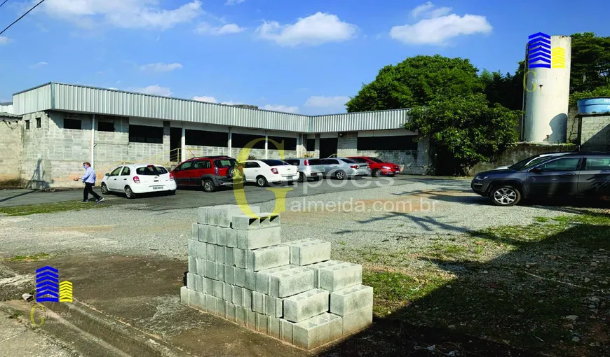 Foto 1 de Galpão/Depósito/Armazém para alugar, 3794m² em Vila Sul Americana, Carapicuíba