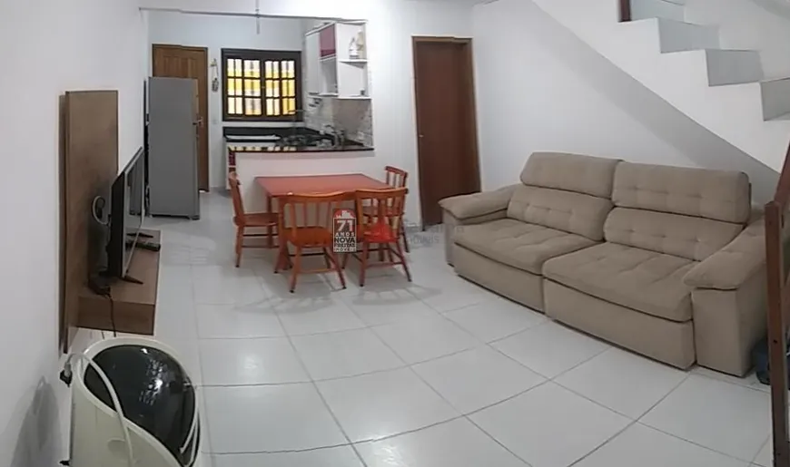 Foto 1 de Casa com 2 Quartos à venda, 65m² em Morro Do Algodao, Caraguatatuba