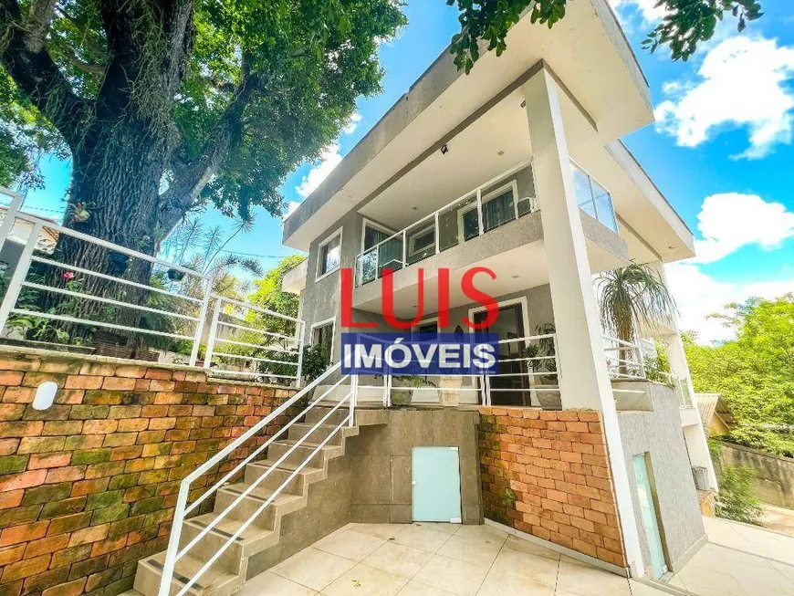 Foto 1 de Casa de Condomínio com 3 Quartos à venda, 500m² em Itaipu, Niterói