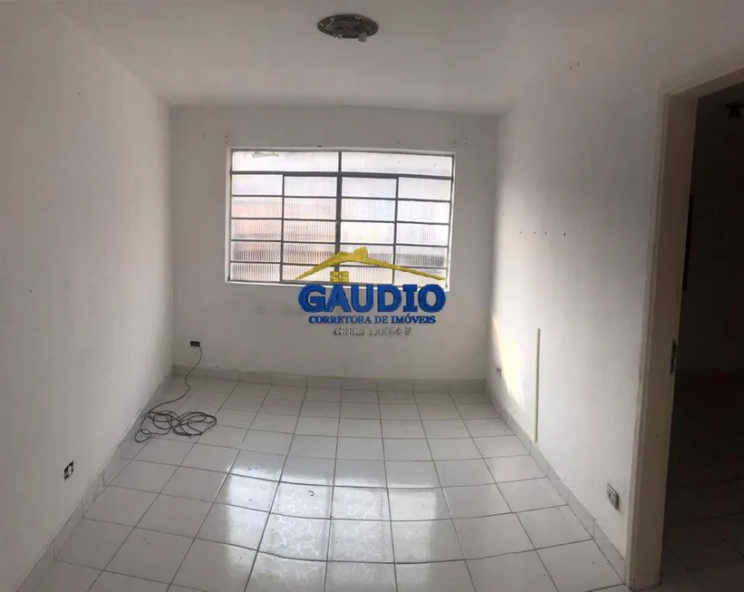 Foto 1 de Casa com 2 Quartos à venda, 60m² em Jardim Trianon, Taboão da Serra