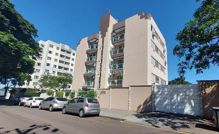 Foto 1 de Apartamento com 3 Quartos à venda, 94m² em Vila Marumby, Maringá