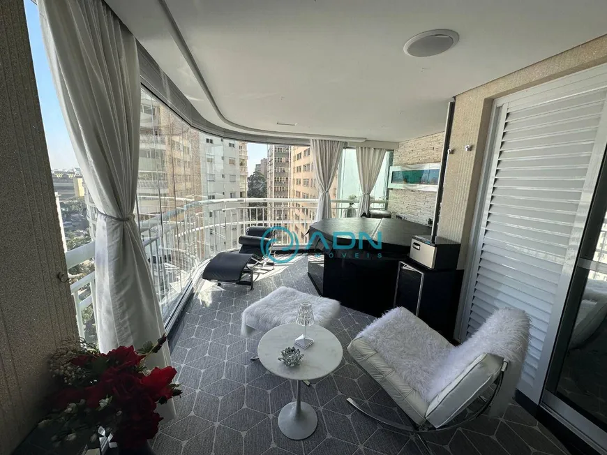 Foto 1 de Apartamento com 2 Quartos para alugar, 95m² em Cerqueira César, São Paulo