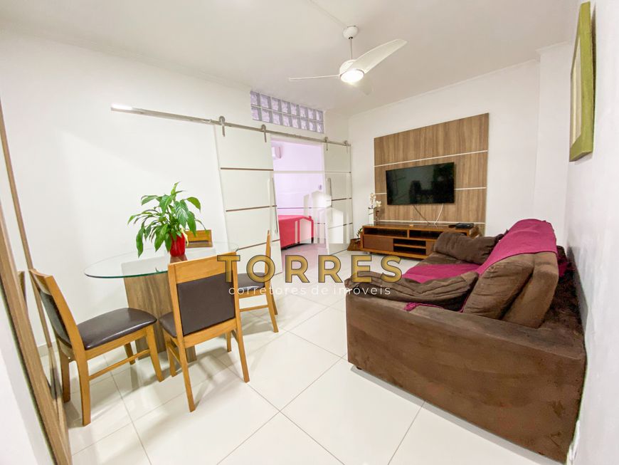 Foto 1 de Apartamento com 1 Quarto à venda, 40m² em Praia das Pitangueiras, Guarujá