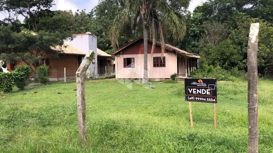 Foto 1 de Casa com 3 Quartos à venda, 80m² em Encantada, Garopaba