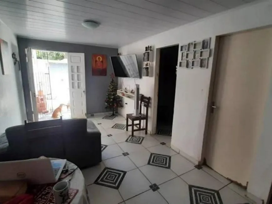 Foto 1 de Casa com 2 Quartos à venda, 90m² em Brotas, Salvador