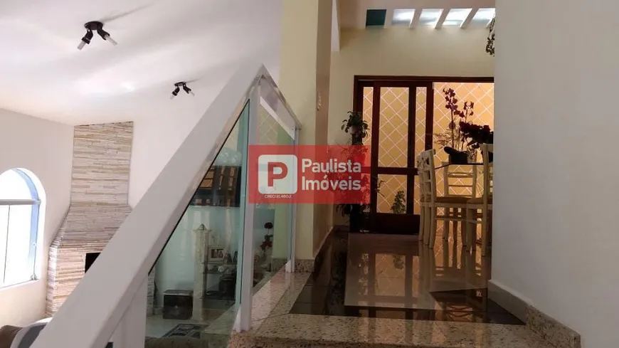 Foto 1 de Sobrado com 3 Quartos à venda, 228m² em Vila Marari, São Paulo