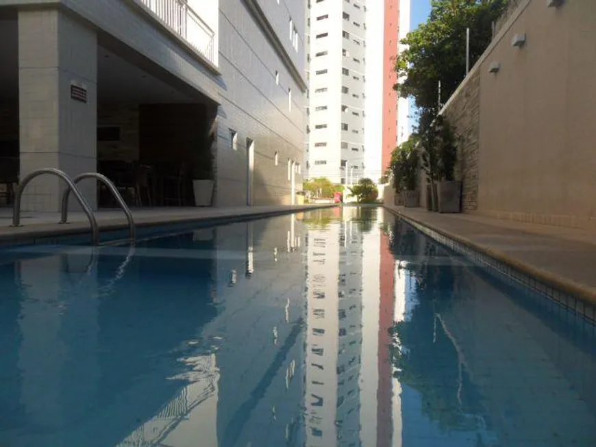 Foto 1 de Apartamento com 3 Quartos à venda, 142m² em Meireles, Fortaleza