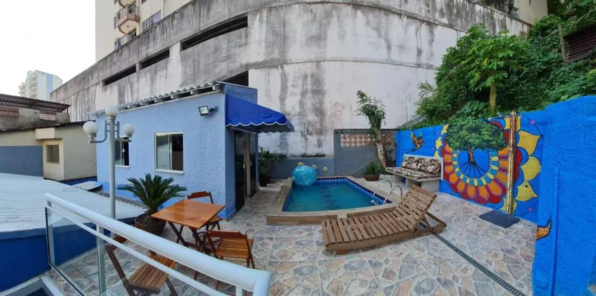 Foto 1 de Casa com 2 Quartos à venda, 150m² em Santa Rosa, Niterói