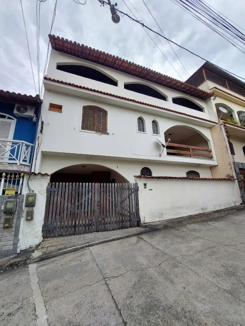 Foto 1 de Casa com 3 Quartos à venda, 160m² em Porto Velho, São Gonçalo