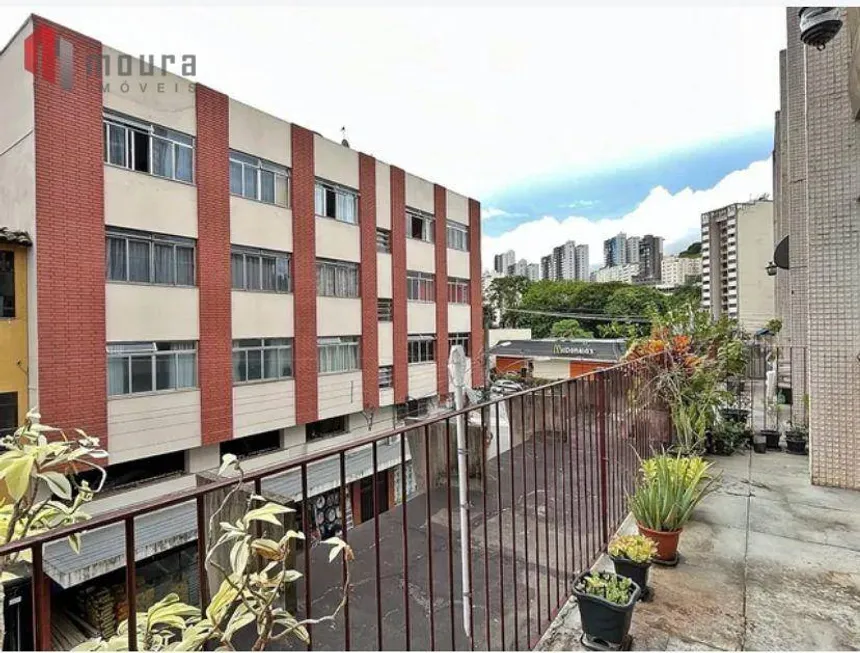 Foto 1 de Apartamento com 3 Quartos à venda, 100m² em Alto dos Passos, Juiz de Fora