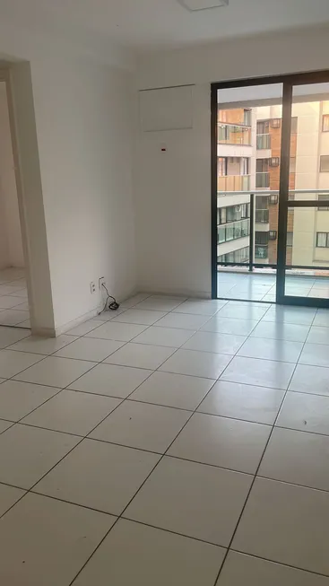 Foto 1 de Apartamento com 2 Quartos para alugar, 60m² em Campo Grande, Rio de Janeiro