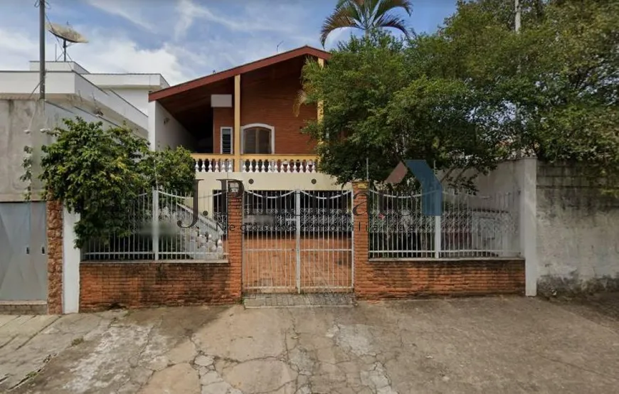 Foto 1 de Sobrado com 3 Quartos à venda, 274m² em Vila São João Batista, Jundiaí