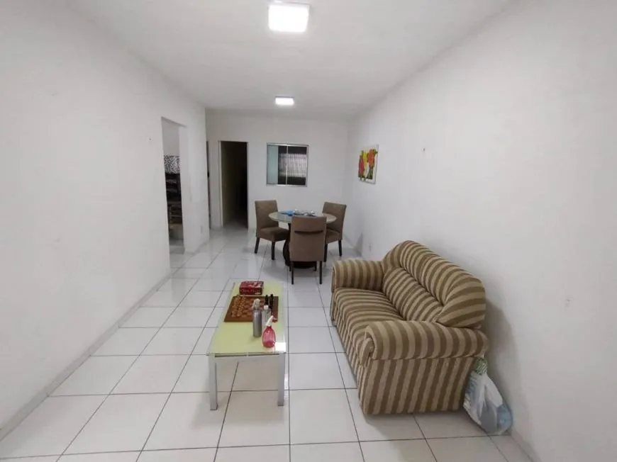 Foto 1 de Casa com 3 Quartos à venda, 110m² em Pituaçu, Salvador