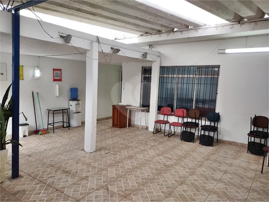 Foto 1 de Casa com 2 Quartos à venda, 295m² em Vila Mazzei, São Paulo