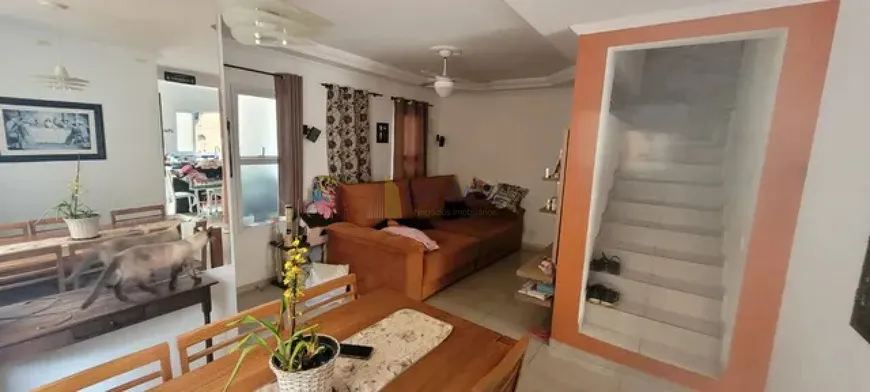 Foto 1 de Sobrado com 3 Quartos à venda, 105m² em Jardim Marambaia, Jundiaí