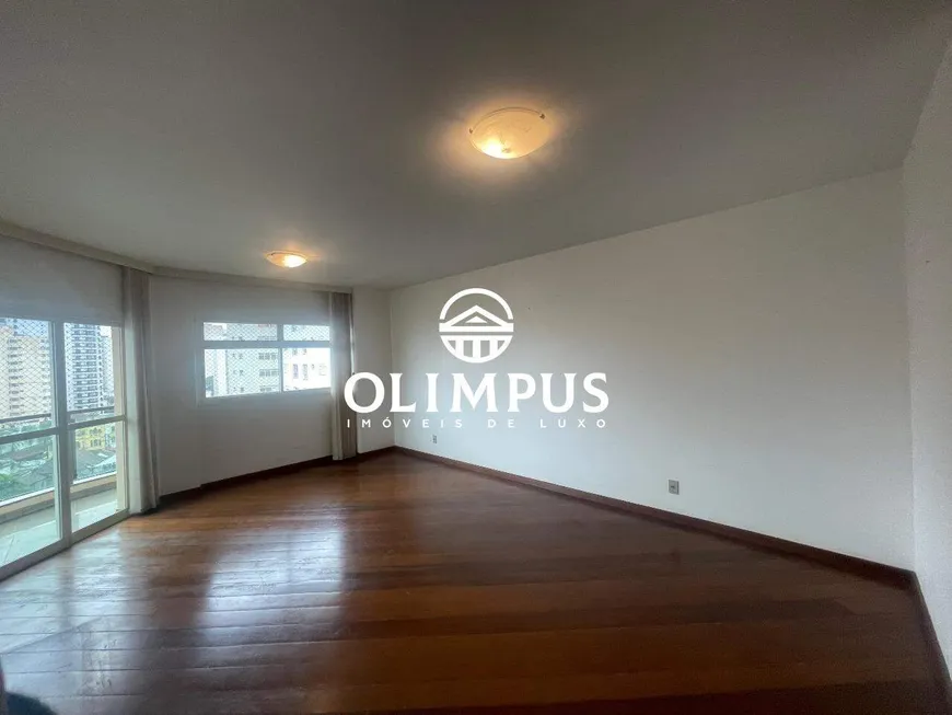 Foto 1 de Apartamento com 3 Quartos à venda, 225m² em Centro, Uberlândia