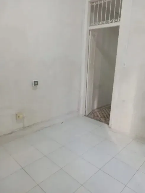 Foto 1 de Casa com 2 Quartos à venda, 70m² em Pau da Lima, Salvador