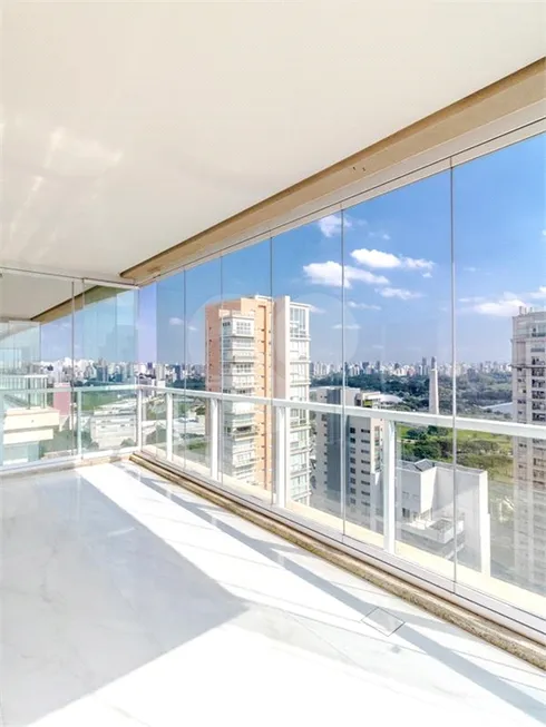 Foto 1 de Apartamento com 4 Quartos à venda, 410m² em Vila Mariana, São Paulo