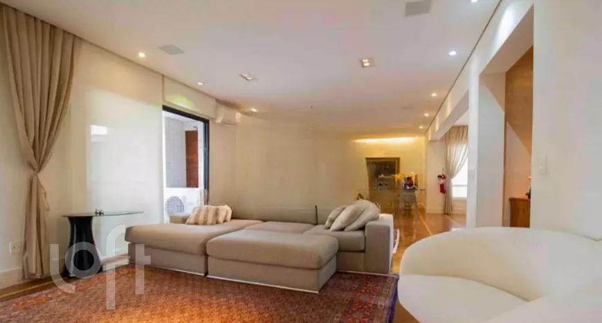 Foto 1 de Apartamento com 4 Quartos à venda, 330m² em Vila Andrade, São Paulo