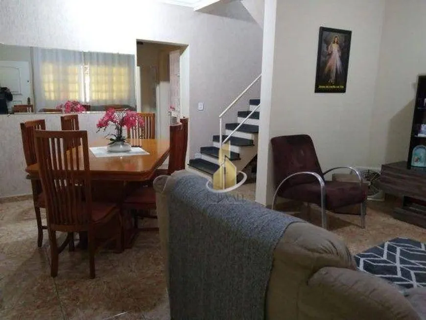 Foto 1 de Sobrado com 3 Quartos à venda, 140m² em Jardim Sul, São José dos Campos