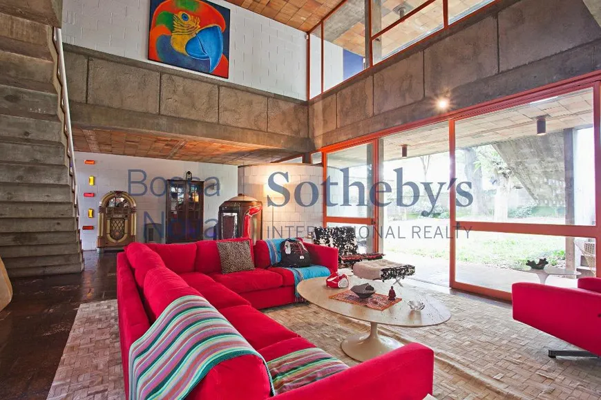 Foto 1 de Casa com 3 Quartos à venda, 350m² em Alto de Pinheiros, São Paulo