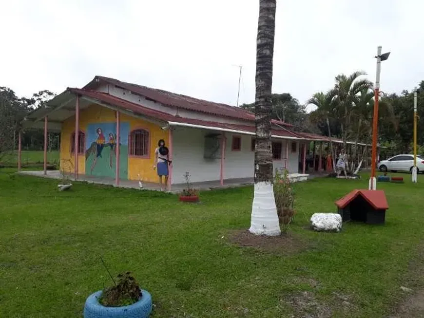 Foto 1 de Fazenda/Sítio com 9 Quartos à venda, 200m² em Chacara das Palmeiras, Itanhaém