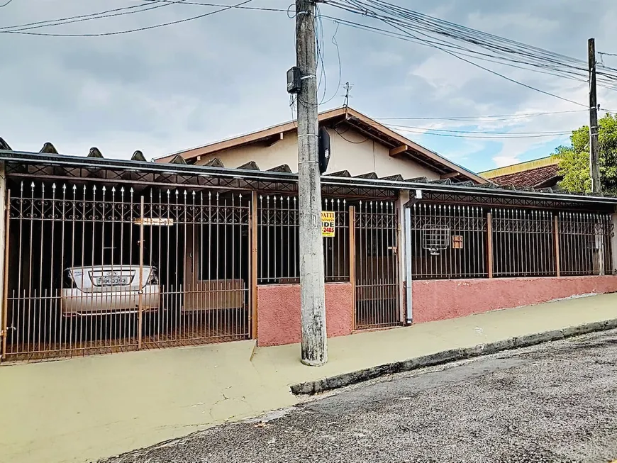 Foto 1 de Casa com 3 Quartos à venda, 180m² em Vila Paiva, São José dos Campos