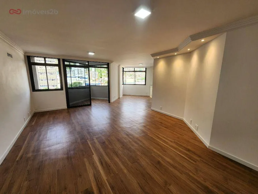 Foto 1 de Apartamento com 3 Quartos à venda, 157m² em Centro, Florianópolis