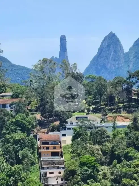 Foto 1 de Lote/Terreno à venda, 230m² em Ermitage, Teresópolis