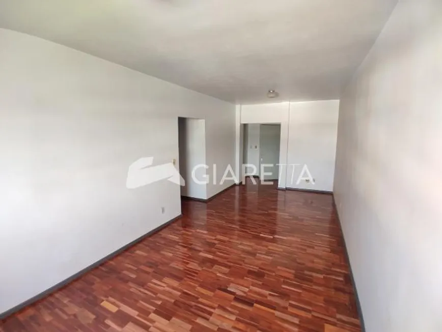 Foto 1 de Apartamento com 3 Quartos para alugar, 95m² em Centro, Toledo