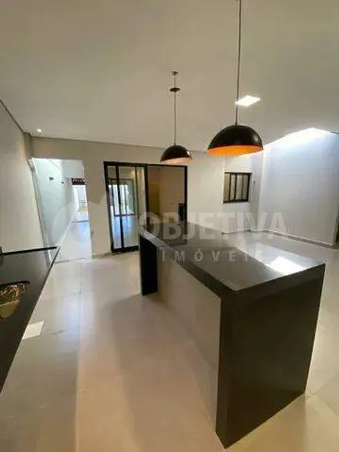 Foto 1 de Casa com 3 Quartos à venda, 120m² em Alto Umuarama, Uberlândia