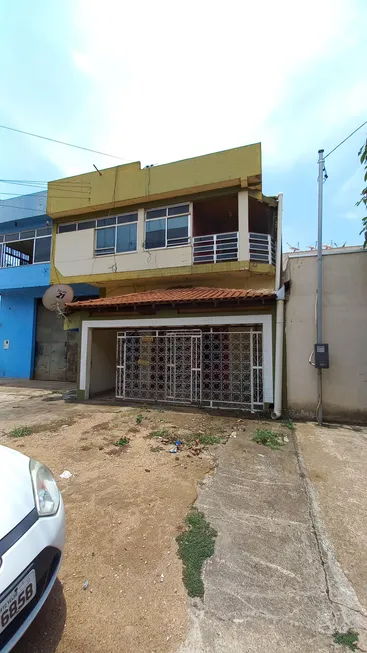 Foto 1 de Apartamento com 4 Quartos à venda, 140m² em Roque, Porto Velho