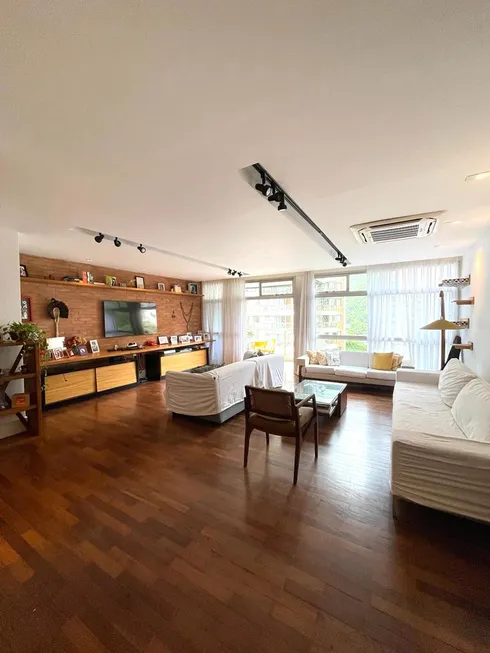 Foto 1 de Apartamento com 4 Quartos à venda, 166m² em Gávea, Rio de Janeiro