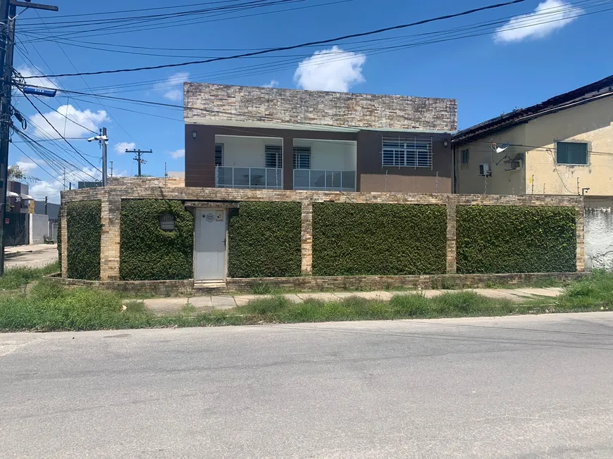 Foto 1 de Casa com 5 Quartos à venda, 410m² em Afogados, Recife