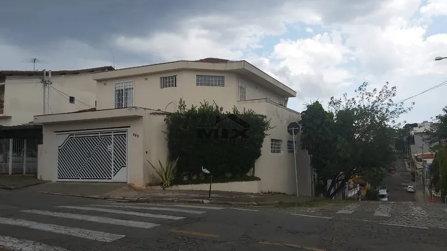 Foto 1 de Sobrado com 3 Quartos à venda, 224m² em Vila Scarpelli, Santo André