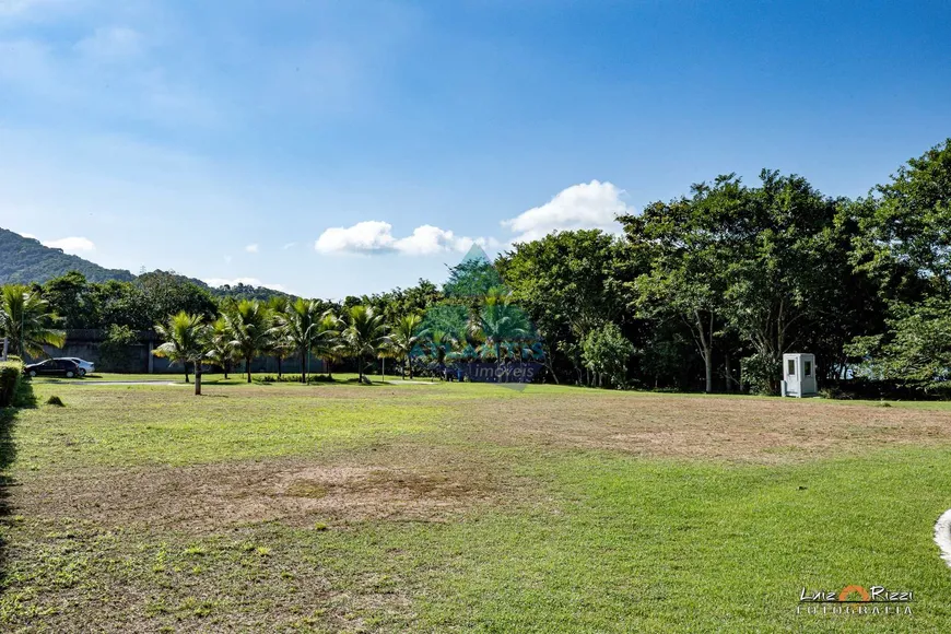 Foto 1 de Lote/Terreno à venda, 1700m² em Mocóca, Caraguatatuba