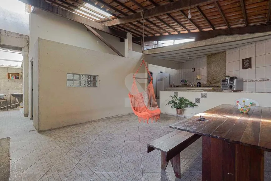Foto 1 de Casa com 3 Quartos à venda, 200m² em Alvorada, Contagem