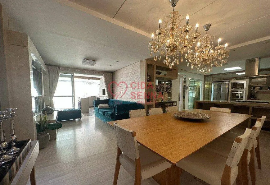 Foto 1 de Apartamento com 4 Quartos à venda, 246m² em Campinas, São José