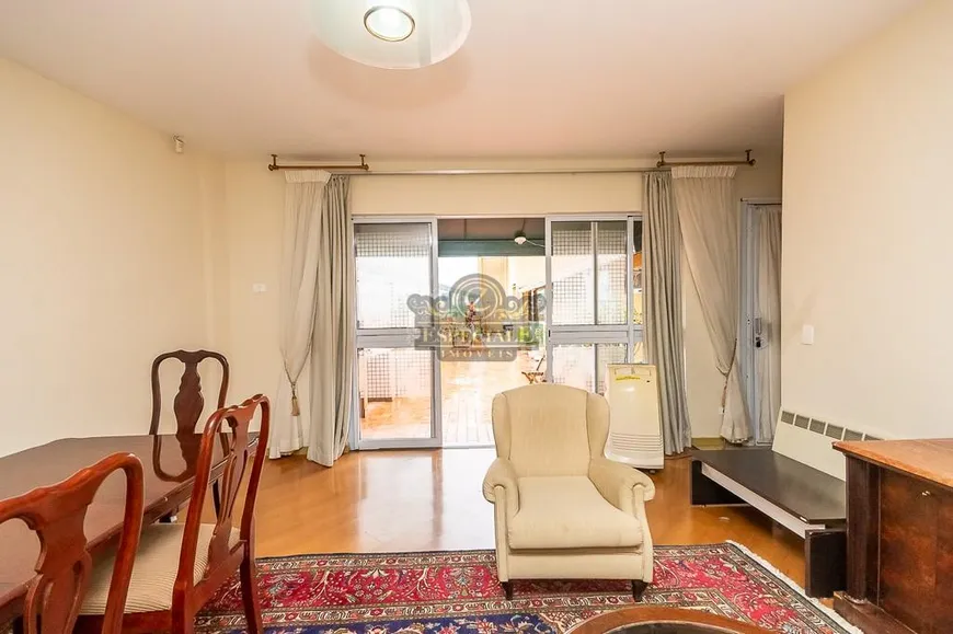 Foto 1 de Apartamento com 2 Quartos para alugar, 58m² em Água Verde, Curitiba