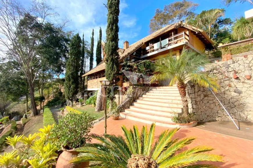 Foto 1 de Casa com 4 Quartos à venda, 2000m² em Itaipava, Petrópolis