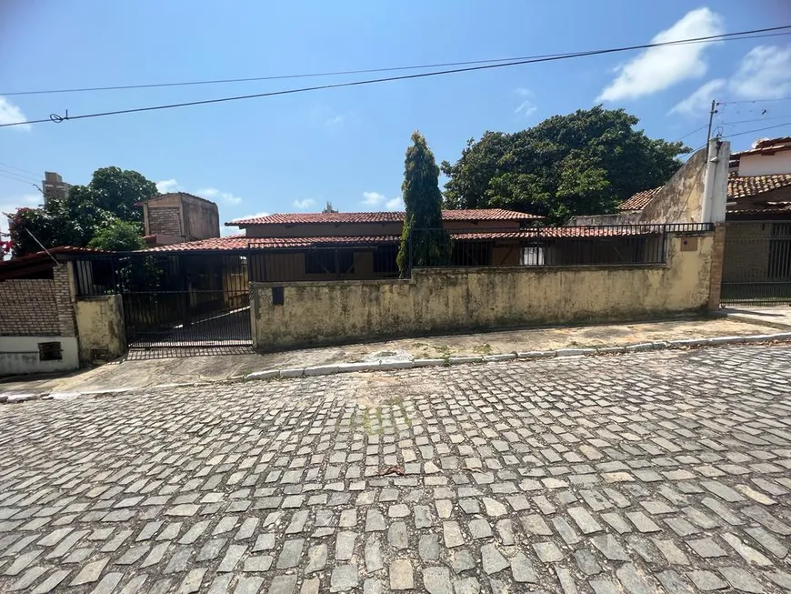 Foto 1 de Casa com 3 Quartos à venda, 175m² em Ponta Negra, Natal
