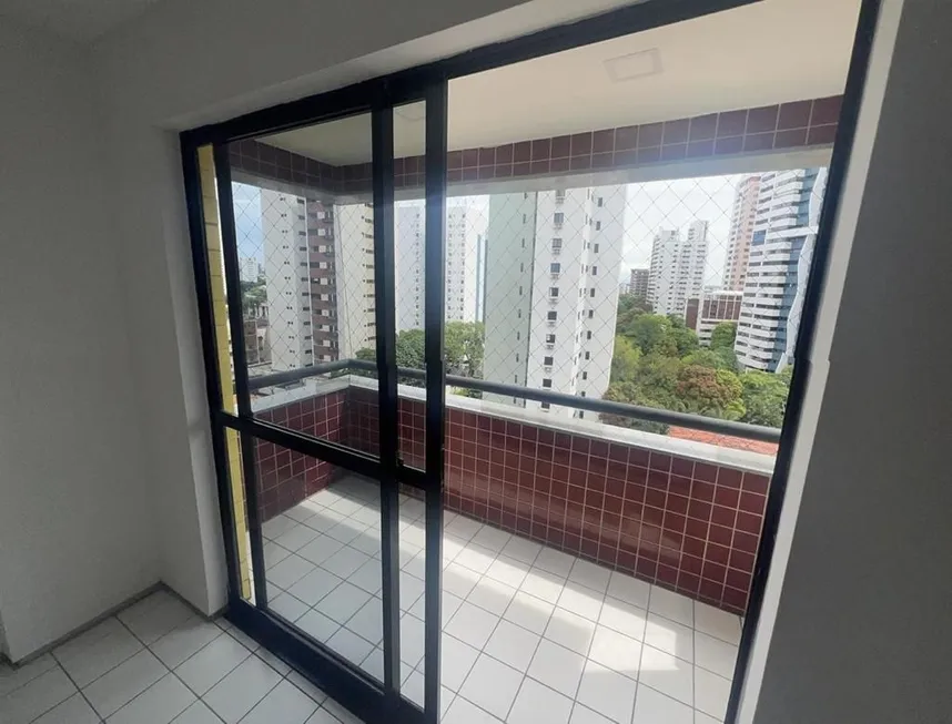 Foto 1 de Apartamento com 3 Quartos à venda, 72m² em Casa Forte, Recife